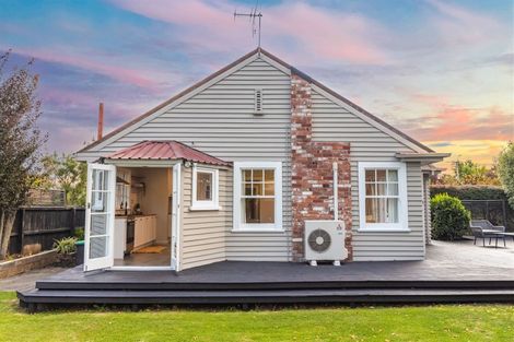 Photo of property in 112 Watford Street, Strowan, Christchurch, 8052