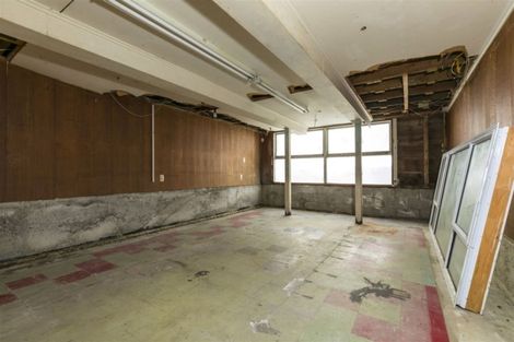 Photo of property in 3 Hillary Heights Avenue, Glendene, Auckland, 0602