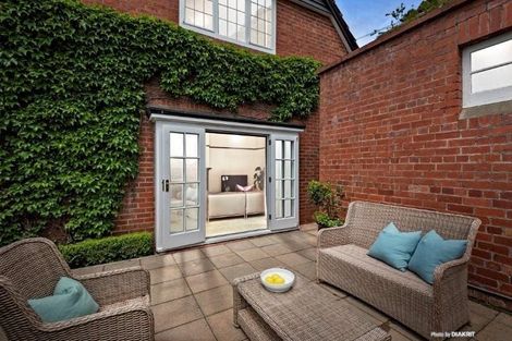 Photo of property in 323 The Terrace, Te Aro, Wellington, 6011