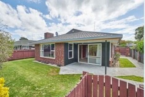 Photo of property in 1/349 College Street, West End, Palmerston North, 4410