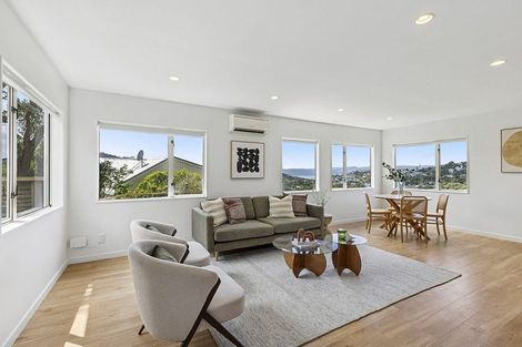 Photo of property in 35 Chartwell Drive, Crofton Downs, Wellington, 6035