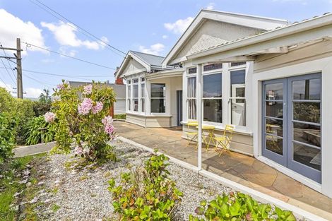 Photo of property in 4 Argyle Street, Mornington, Dunedin, 9011