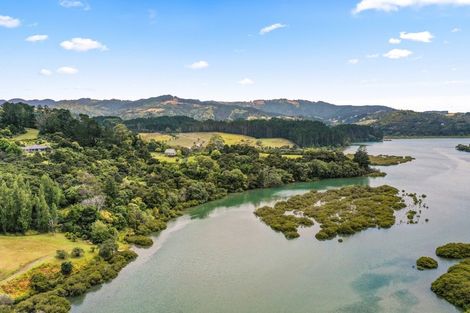 Photo of property in 99 Upper Whangateau Road, Big Omaha, Warkworth, 0985