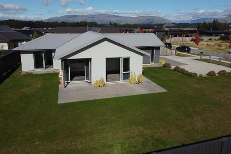 Photo of property in 18 Sentinel Drive, Lake Hawea, Wanaka, 9382