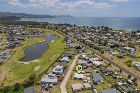 Photo of property in 107 Taupata Way, Matarangi, Whitianga, 3592
