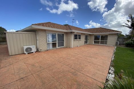 Photo of property in 22 Nuneaton Drive, Flat Bush, Auckland, 2019