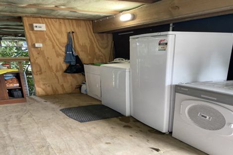 Photo of property in 1/20 Colonial Road, Birkenhead, Auckland, 0626