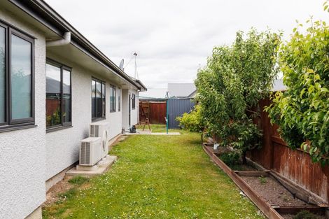 Photo of property in 35 Pegasus Place, Kelvin Grove, Palmerston North, 4414