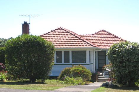 Photo of property in 7 Sunrise Avenue, Murrays Bay, Auckland, 0630