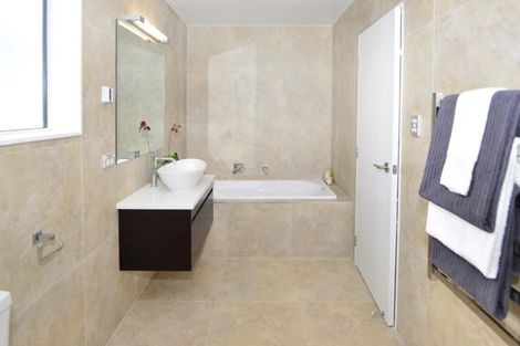 Photo of property in 141 Colonial Drive, Silverdale, 0932