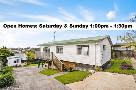 Photo of property in 1 Maywood Crescent, Glen Eden, Auckland, 0602