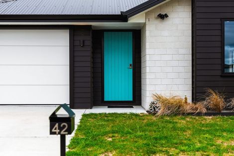 Photo of property in 42 Maunganamu Drive, Wharewaka, Taupo, 3330