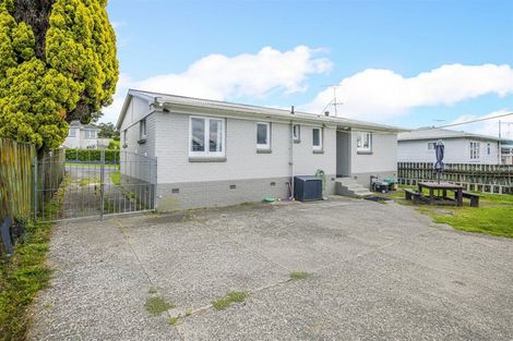 Photo of property in 14 Orchard Rise, Rosehill, Papakura, 2113