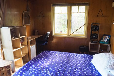 Photo of property in 122 Lone Kauri Road, Karekare, New Lynn, 0772