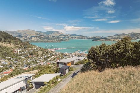 Photo of property in 11 Hyllton Heights, Lyttelton, 8082