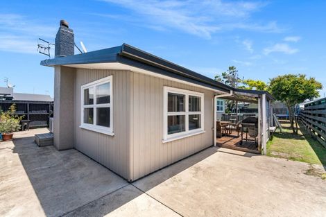 Photo of property in 6 Mardi Place, Mount Maunganui, 3116