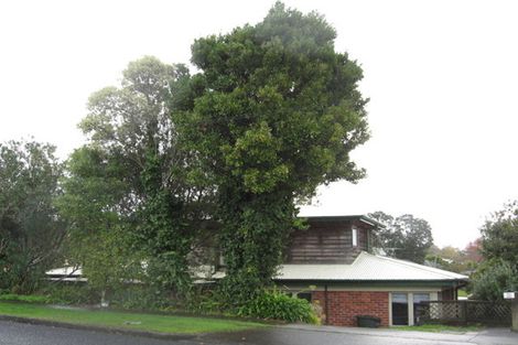Photo of property in 50 Selwyn Road, Cockle Bay, Auckland, 2014
