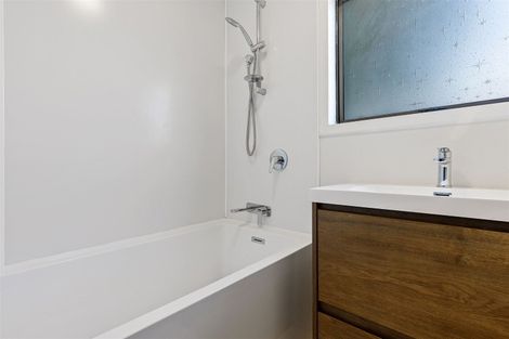 Photo of property in 2/303 Main South Road, Hornby, Christchurch, 8042