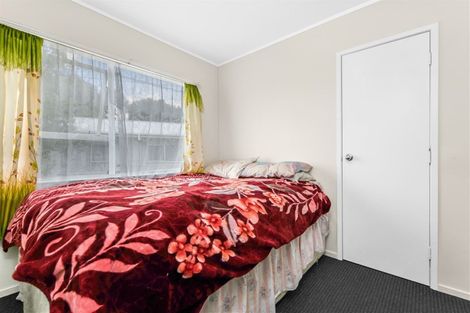 Photo of property in 2/22 Darnell Crescent, Clover Park, Auckland, 2019