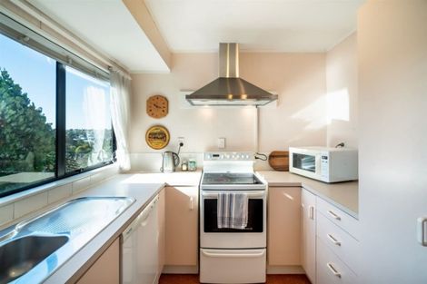 Photo of property in 17 Ian Sage Avenue, Torbay, Auckland, 0630