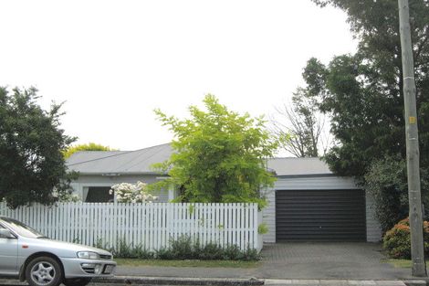 Photo of property in 113 Weston Road, St Albans, Christchurch, 8052