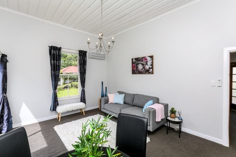 Photo of property in 43 Lorna Street, Lynmouth, New Plymouth, 4310