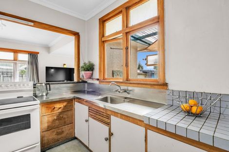 Photo of property in 105 Vogel Street, Roslyn, Palmerston North, 4414