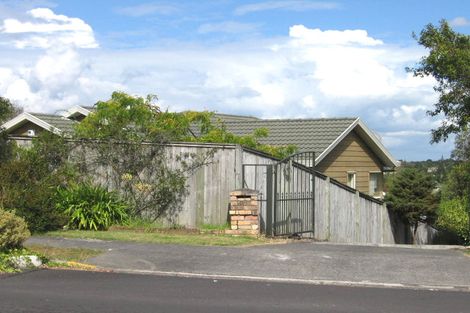 Photo of property in 121 West Harbour Drive, West Harbour, Auckland, 0618