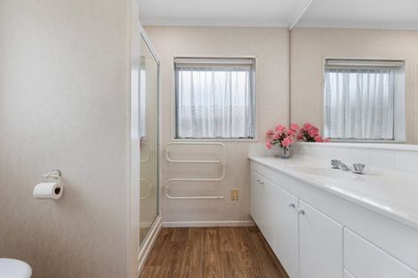 Photo of property in 69 Gravatt Road, Papamoa Beach, Papamoa, 3118