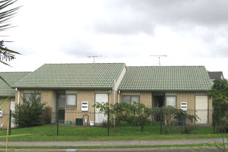 Photo of property in 17/25 Charlenne Close, Ranui, Auckland, 0612