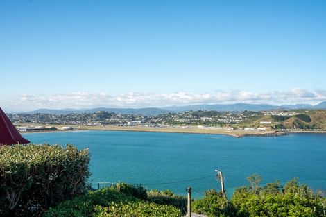 Photo of property in 73 View Road, Houghton Bay, Wellington, 6023
