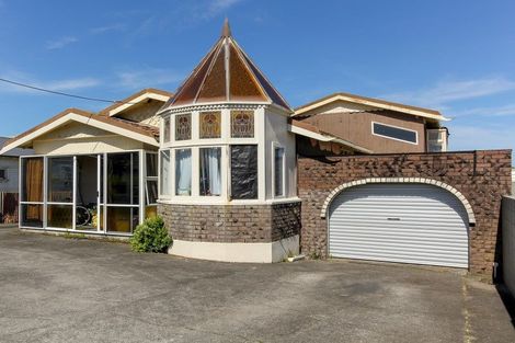 Photo of property in 6 Nobs Line, Strandon, New Plymouth, 4312