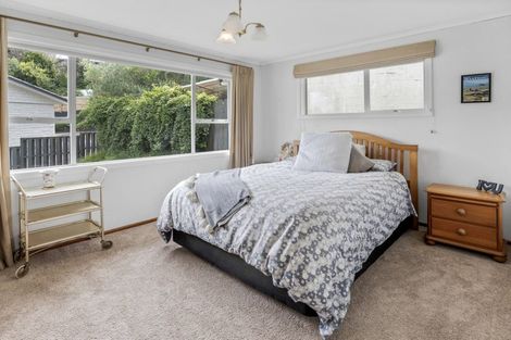 Photo of property in 2/3 Pohutukawa Avenue, Shelly Park, Auckland, 2014