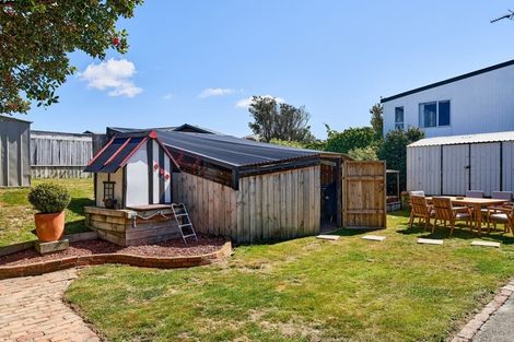 Photo of property in 74 Cypress Drive, Maungaraki, Lower Hutt, 5010