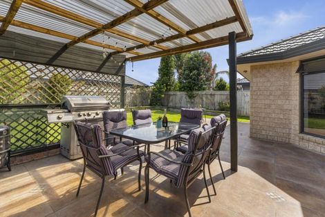 Photo of property in 25 Geneva Terrace, Kelvin Grove, Palmerston North, 4414