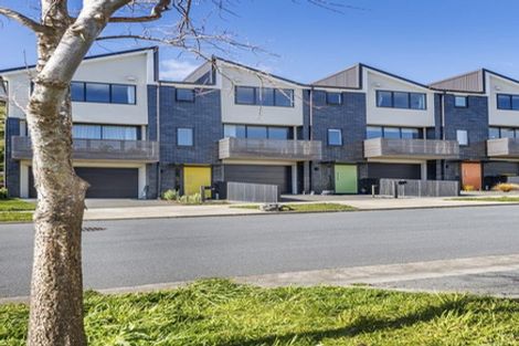Photo of property in 19 Holystone Road, Whitby, Porirua, 5024