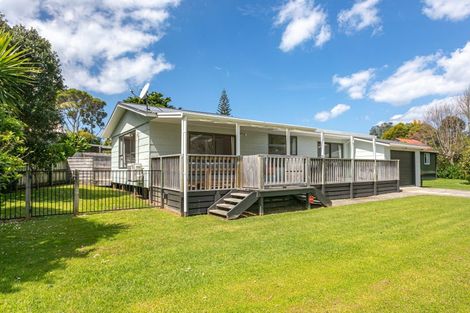 Photo of property in 17 Mako Avenue, Whiritoa, Whangamata, 3691