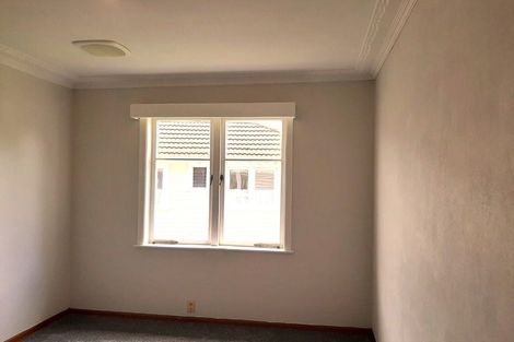 Photo of property in 10 Oakdale Road, Mount Roskill, Auckland, 1041