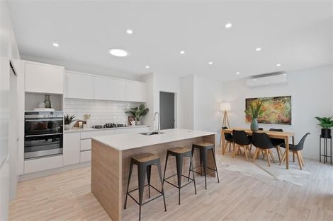 Photo of property in 23 Waituarua Drive, Takanini, 2112