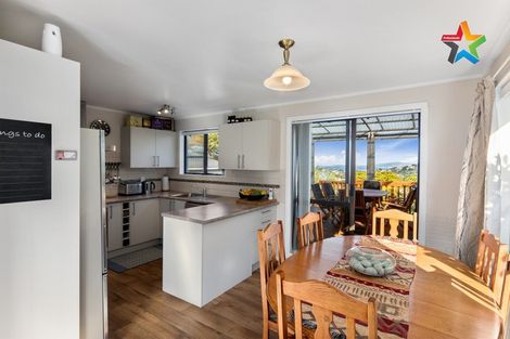 Photo of property in 3 Waipounamu Drive, Kelson, Lower Hutt, 5010