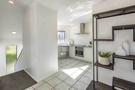 Photo of property in 2/27 Northboro Road, Hauraki, Auckland, 0622