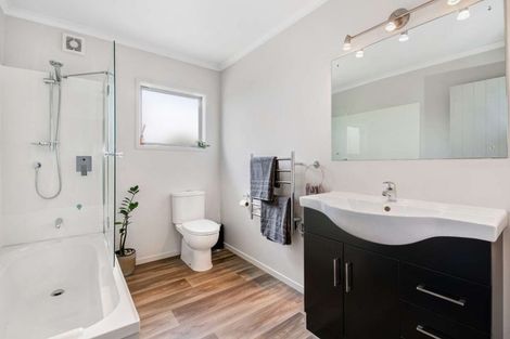 Photo of property in 15 Wharuka Glade, Mangawhai, 0505