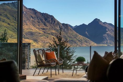 Photo of property in 4/25 Belfast Terrace, Queenstown, 9300