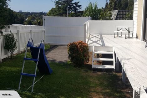 Photo of property in 1/35 Moore Street, Hillcrest, Auckland, 0627