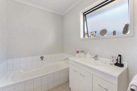 Photo of property in 1a Alexander Place, Otaki, 5512