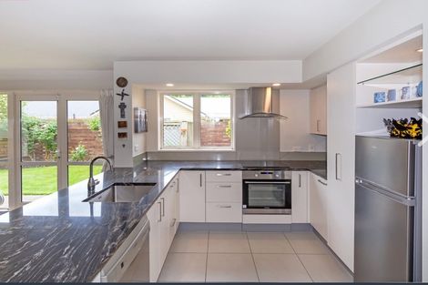 Photo of property in 17 Acorn Close, Waltham, Christchurch, 8023