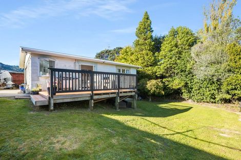 Photo of property in 27 Stanley Street, Wainuiomata, Lower Hutt, 5014