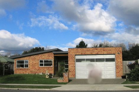 Photo of property in 102 Weggery Drive, Waikanae Beach, Waikanae, 5036