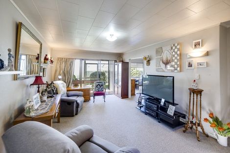 Photo of property in 4/92 Guppy Road, Greenmeadows, Napier, 4112
