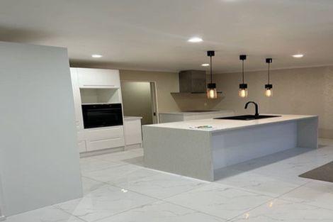 Photo of property in 94 Summerhill Drive, Fitzherbert, Palmerston North, 4410